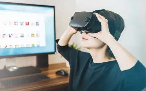 From Mobile Apps to... Multiexperience Apps: 4 Reasons to Consider a Multiexperience Development Platform